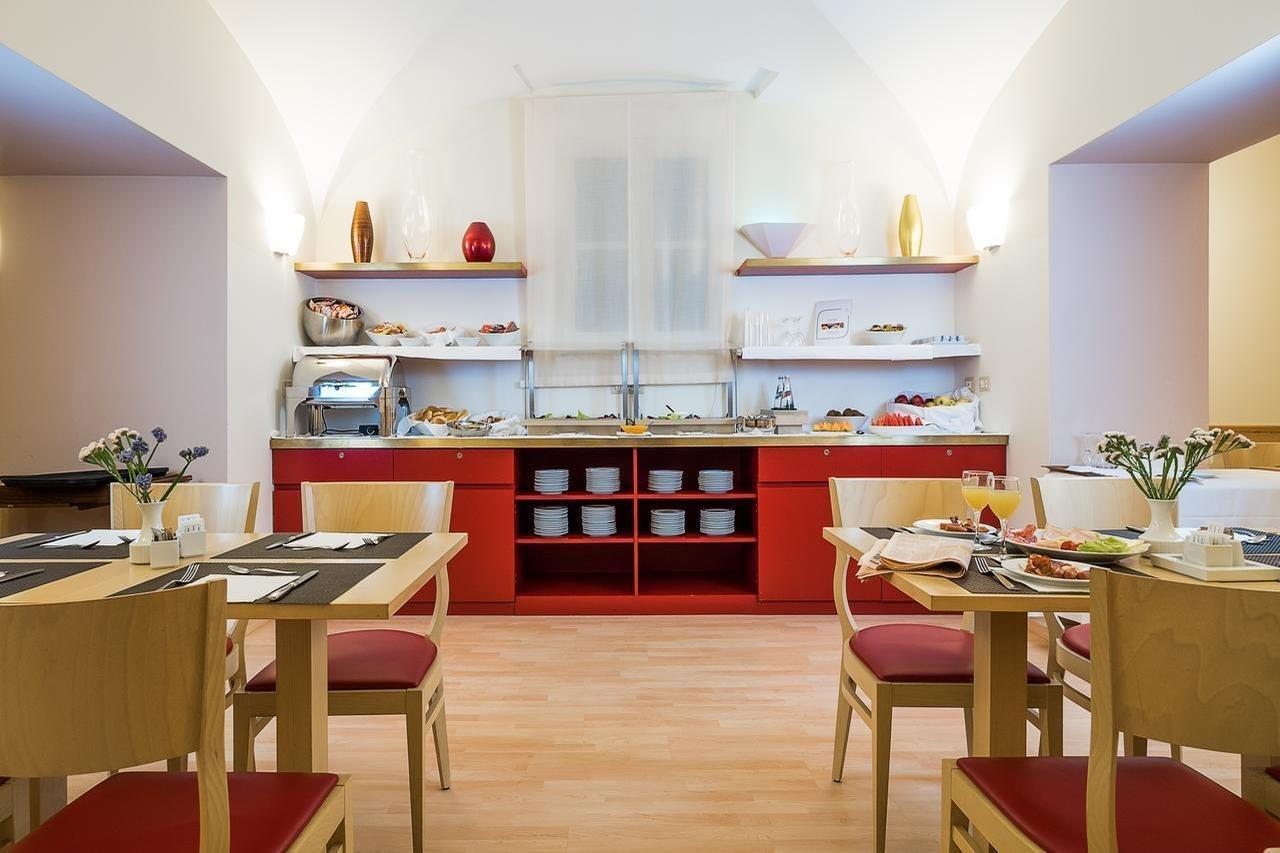 Hotel Garibaldi Napoli Esterno foto