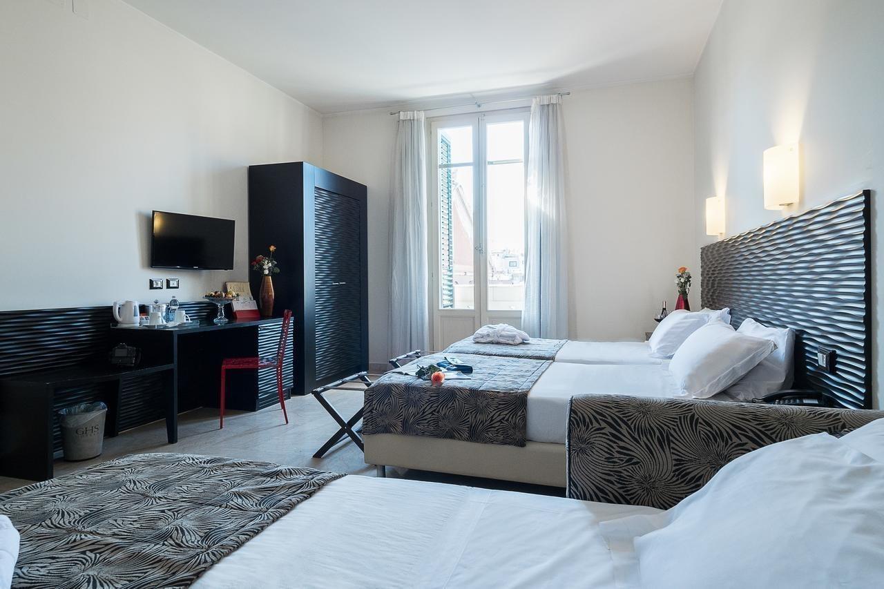 Hotel Garibaldi Napoli Esterno foto