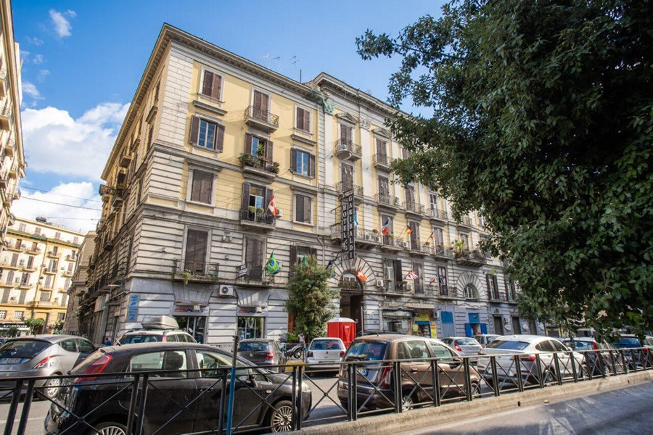 Hotel Garibaldi Napoli Esterno foto
