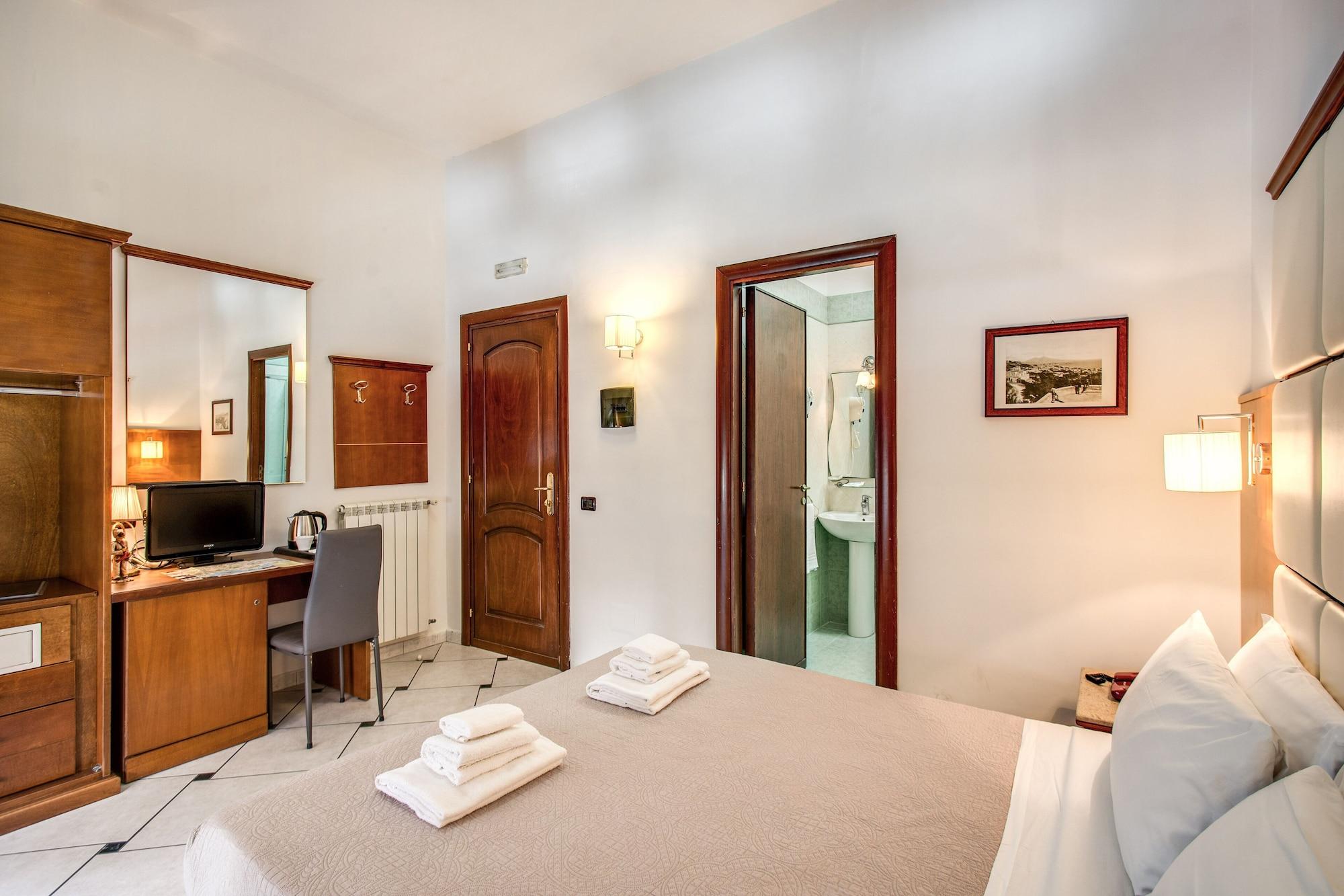 Hotel Garibaldi Napoli Esterno foto