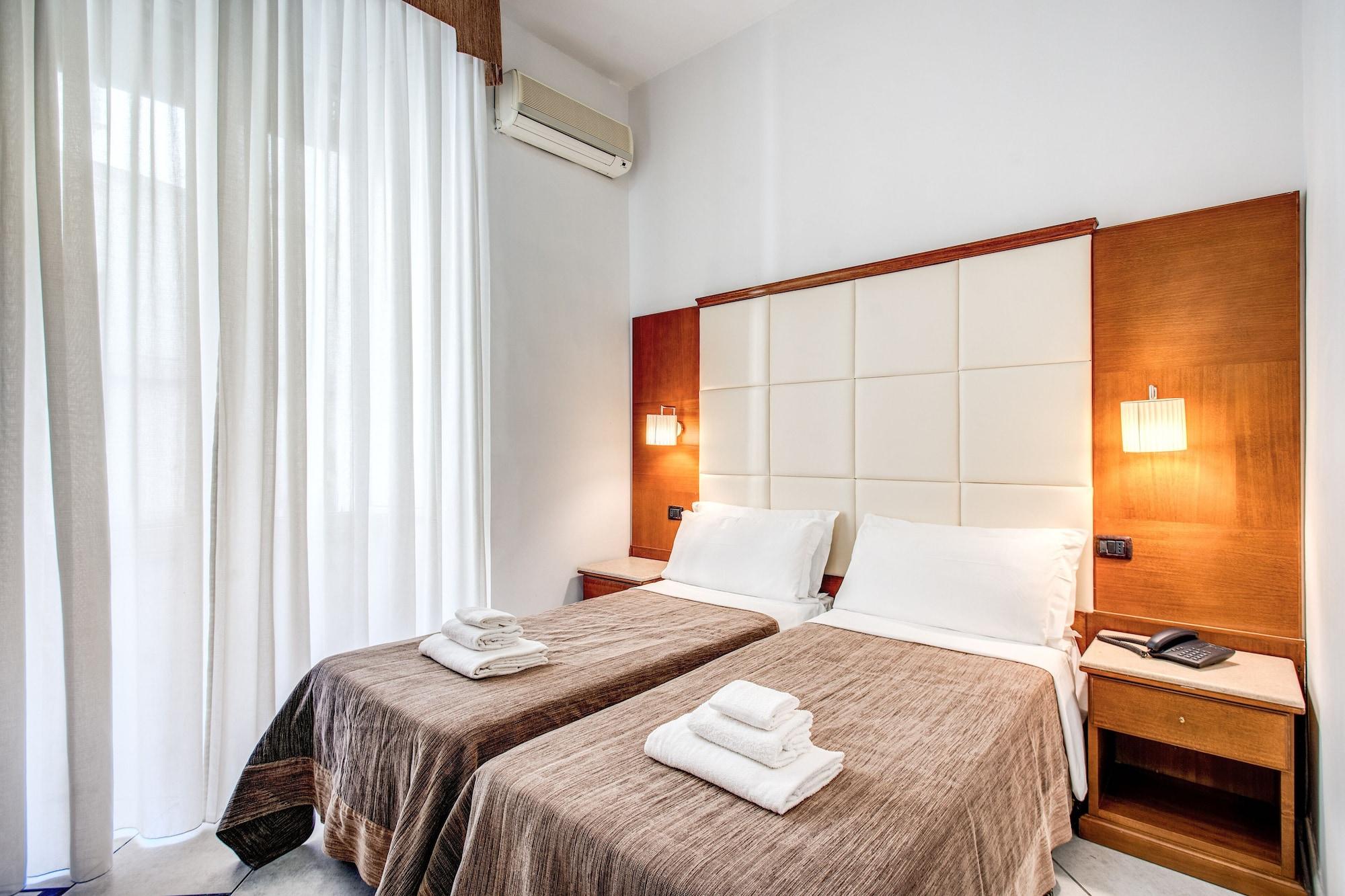 Hotel Garibaldi Napoli Esterno foto